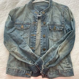 2011 GAP jean jacket size small